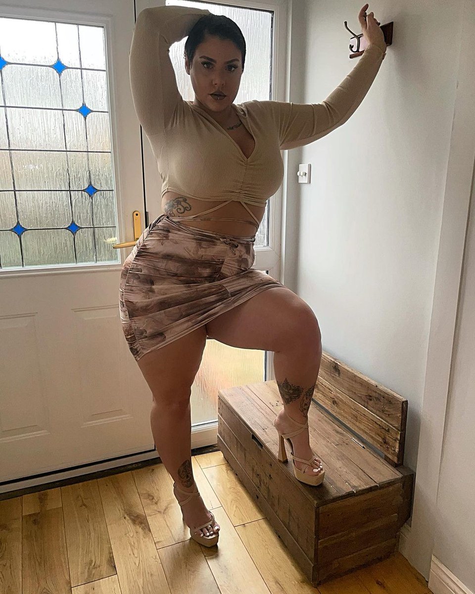 CurvyDj's tweet photo. Relaxing Music Vol 2 / Instrumental Sound Lovers Zimbabwe / Drums, Flutes and Beautiful Curvy Women
https://t.co/6DYNRvXOnP
Model Instagram Profile: @peaches_inthecut
#sexychubby #sexychubbymilf #sexychubbywife #sexyshubbywoman #sexychubbycurvy #hotchubby #hotsexychubby https://t.co/9o3vBivddb