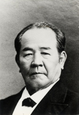要は、「自分の足元も見えなくなったとっちゃんぼーや」というわけで、明治大正昭和の頃の経済人が見たら「失せろこの小僧!」と一喝される話なんですが、残念ながら平成の時代は悪目立ちさせてしまい、令和にまで負の遺産が残ったというとこでしょう。 