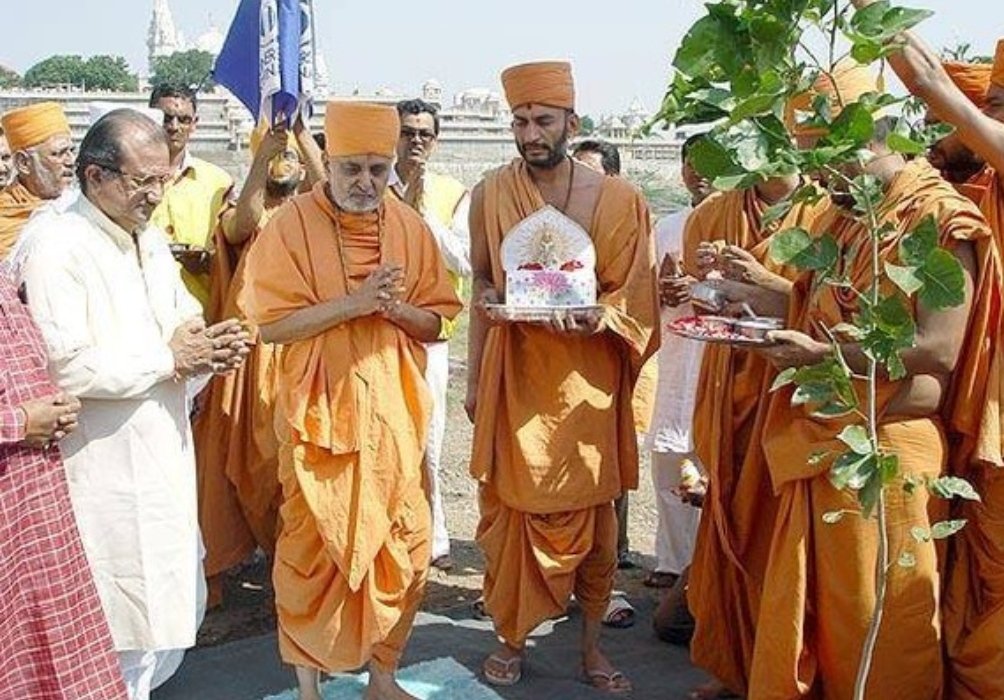 વિશ્વ વંદનીય સંત પરમ પૂજ્ય પ્રમુખ સ્વામી મહારાજશ્રીને તેમની બ્રહ્મલીન તિથિ પર શત શત નમન.
જય સ્વામિનારાયણ.