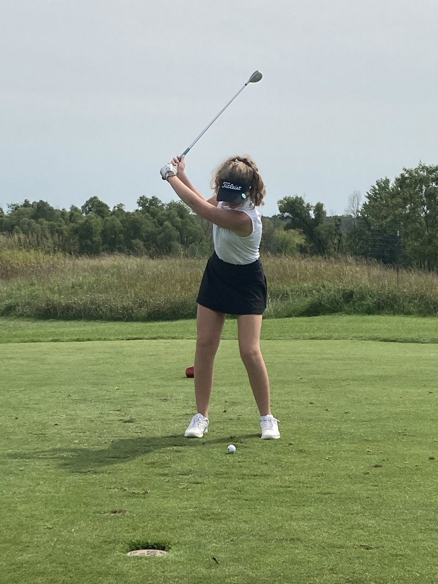 OconGolf's tweet photo. And the Raccoons are off and running! A solid 7th place showing at the Wash. Cty. Invite today, led by Soph Lauren Lupinek with a great round of 81. Excited to be back on the course! #oconpride https://t.co/jmruK7yu4f