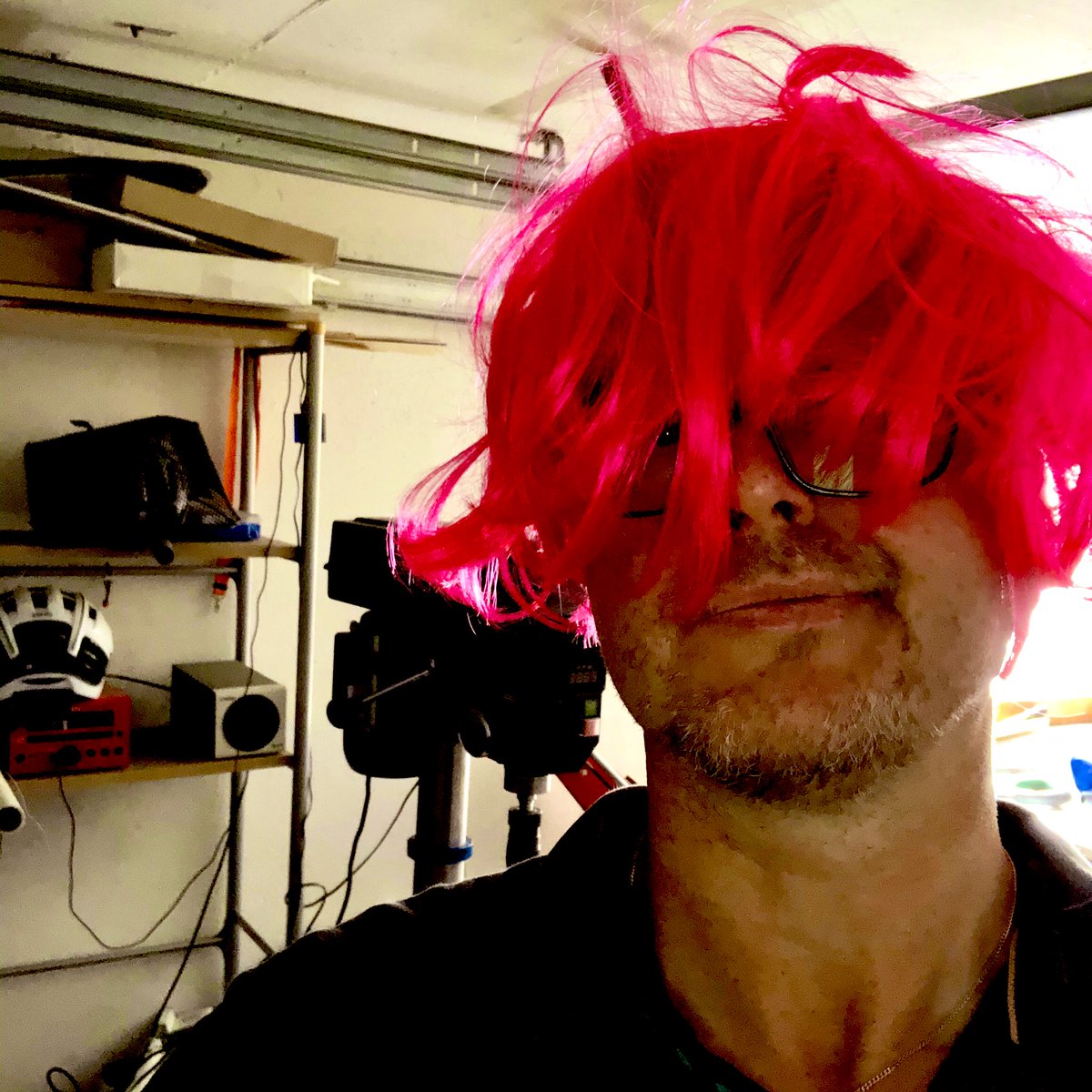 iGyver's tweet photo. Ich hatte versprochen, ein Bild mit roten Haaren zu posten für mehr #Follower 

#redhead #sexy #man #withhaironface 😂 #punktime https://t.co/Uxlixi71ng