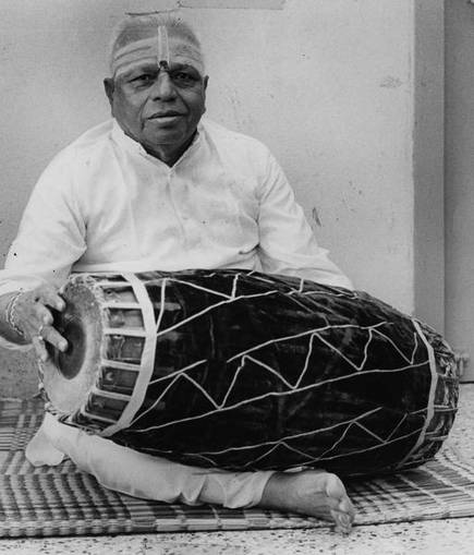 kmthecomposer's tweet photo. #99Years young and #90Years as #Mirdangam #Artist.
#PadmaShree #TKMurthy https://t.co/sgQTPcLOMA