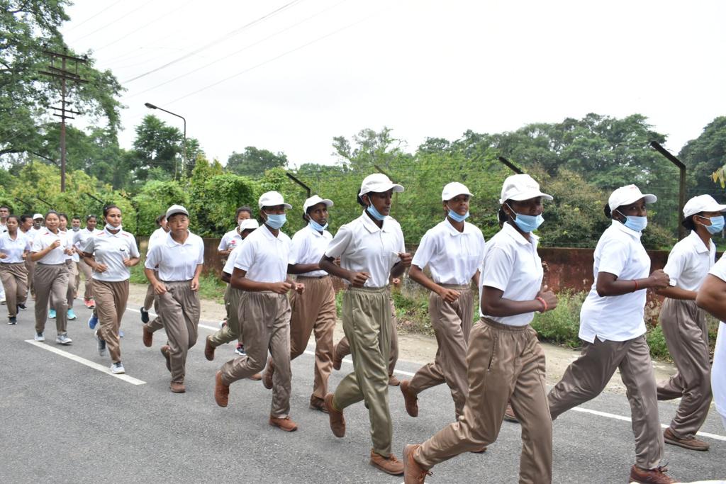 SSBFTRTEZPUR_'s tweet image. Nation wide virtual launch of #FitIndia #FreedomRun2.0 from #NationalStadium, #New Delhi by Sh @ianuragthakur today. @SSBFTRTEZPUR connected from Chitralekha Udyan #Tezpur.
#AazadiKaAmritMahotsav 
@PMOIndia
@HMOIndia
@YASMinistry
@DGSSB
@himantabiswa
@DCSonitpur
@SonitpurPolice
