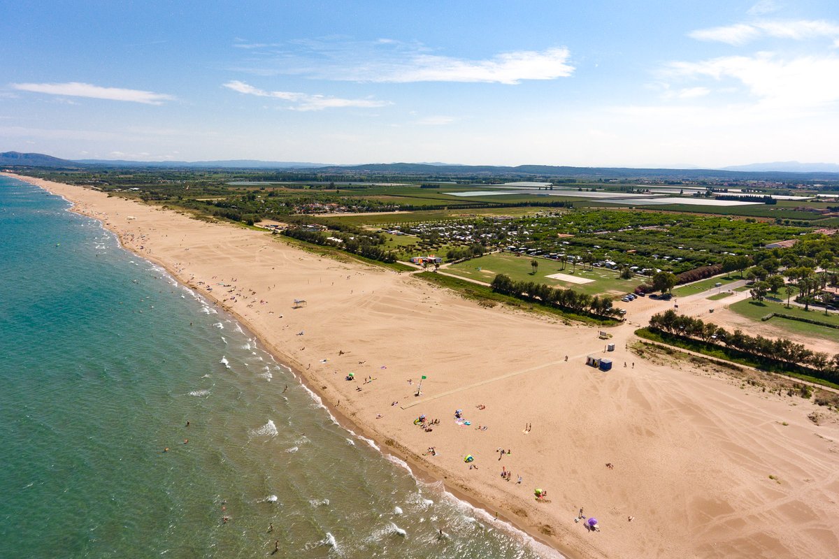 Fa més de 30 anys que vam crear un #càmping de primera, amb totes les comoditats, serveis i equipaments al cor de la #CostaBrava. Ens sentim privilegiats de seguir aquí any rere any! ❤️  bit.ly/36NgJPX #amfora21 #campingamfora #campingsGirona #turismefamiliar #vacances