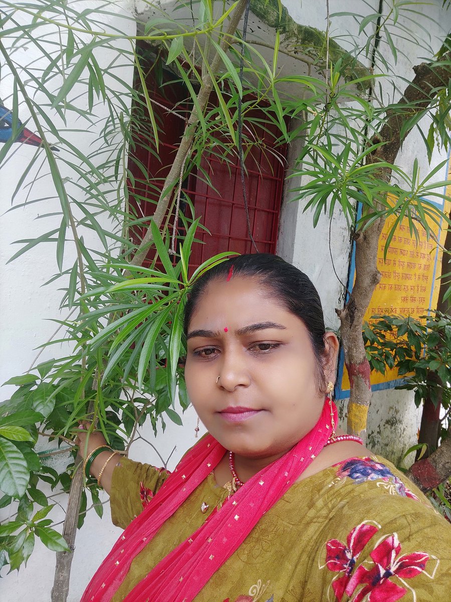 Reena76557196's tweet photo. 🌳#प्रकृति_मित्र 🌳 #nature_friend🌳
Name :Reena 
Designation : A. T. 
Address :Composite school chaukri
Block bangra Jhansi (U.P.) 
@shikshansamvad
@RedTapeMovement 
@teachersclubup @UNEP @UNBiodiversity @ipbes @eriksolheim
साभार : मिशन शिक्षण संवाद प्रकृति मित्र परिवार https://t.co/5awbTlyMLL