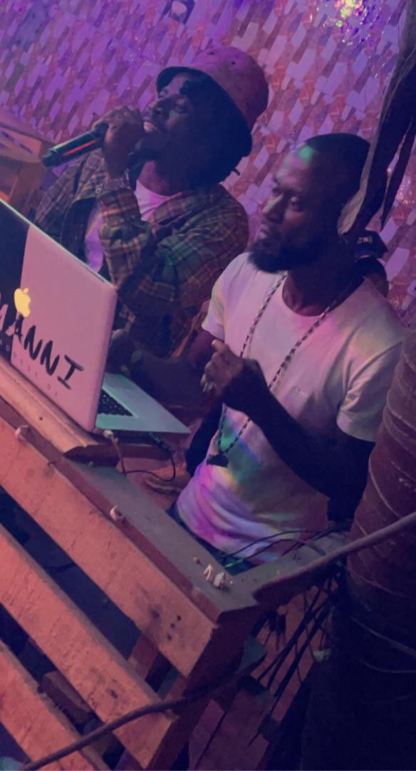 djmanniuk's tweet photo. There Are People Who Hate & Envy You For Your God Giving Talent ,Your Girlfriend
,The Food You Eat & Even The Cloth You Wear .... Careful Who You Par With
#djmanni #onsidefamily #4kshooterz https://t.co/AEvHMPOQg6