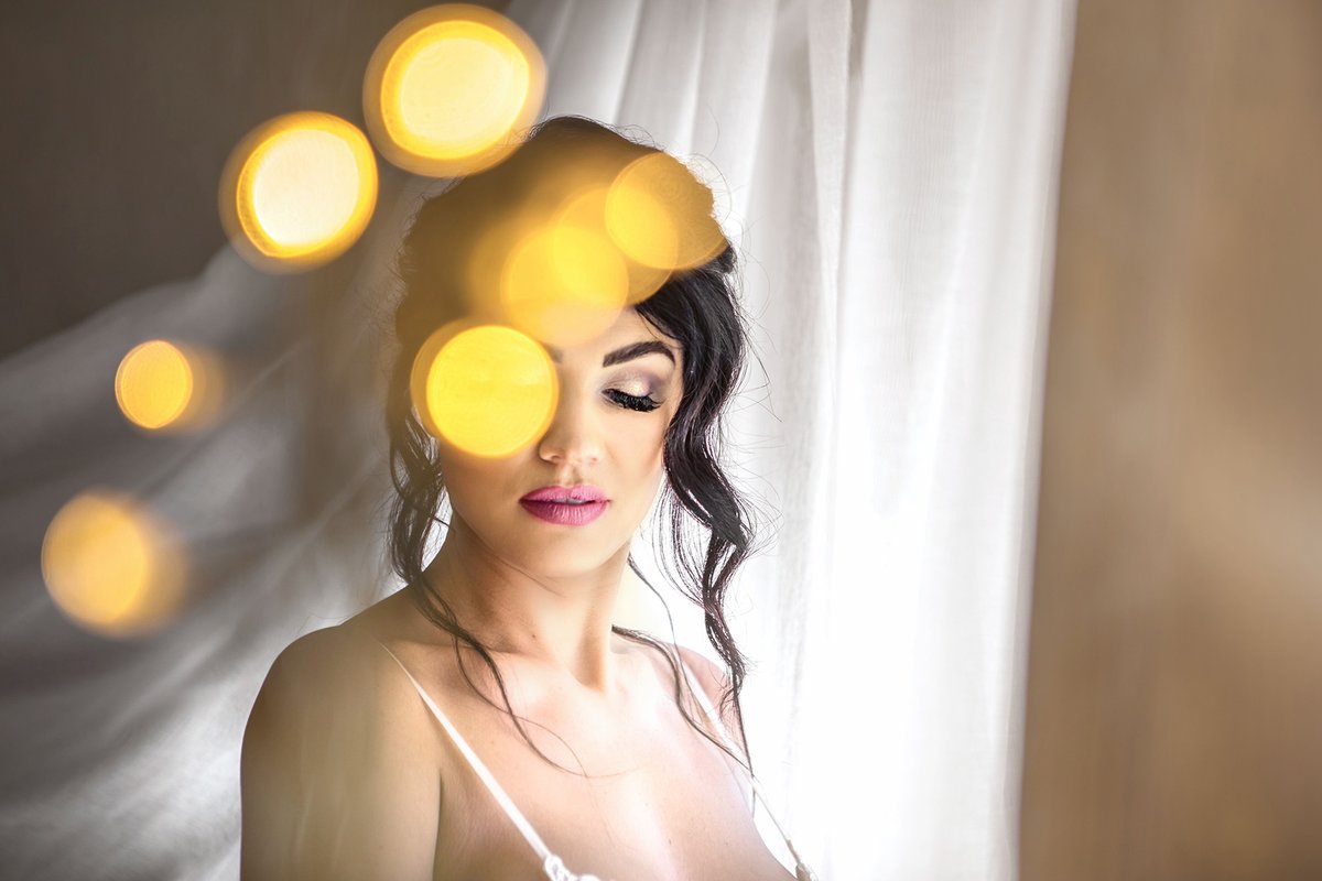 A styled shoot turned into a real elopement wedding <a href="/CasablancaManor/">CasablancaManor</a> 
#wedding #bride #portrait #photographer