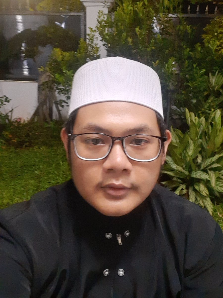 فَبِأَيِّ آلَاءِ رَبِّكُمَا تُكَذِّبَانِ
Maka, nikmat Tuhanmu manakah yang kamu dustakan (wahai jin dan manusia)?