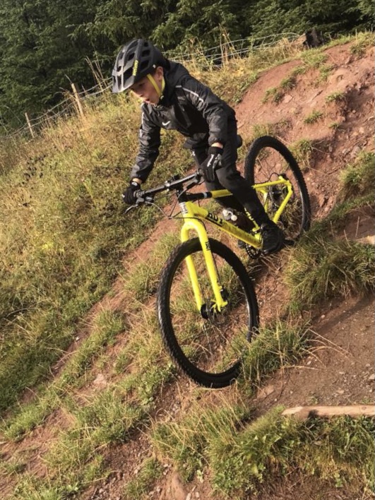 His face was a picture. 🤣 He did amazing though. #mountinbiking #dumfrieshouse

Sorry the picture is a bit blurry. He was going so fast though 👍🏻