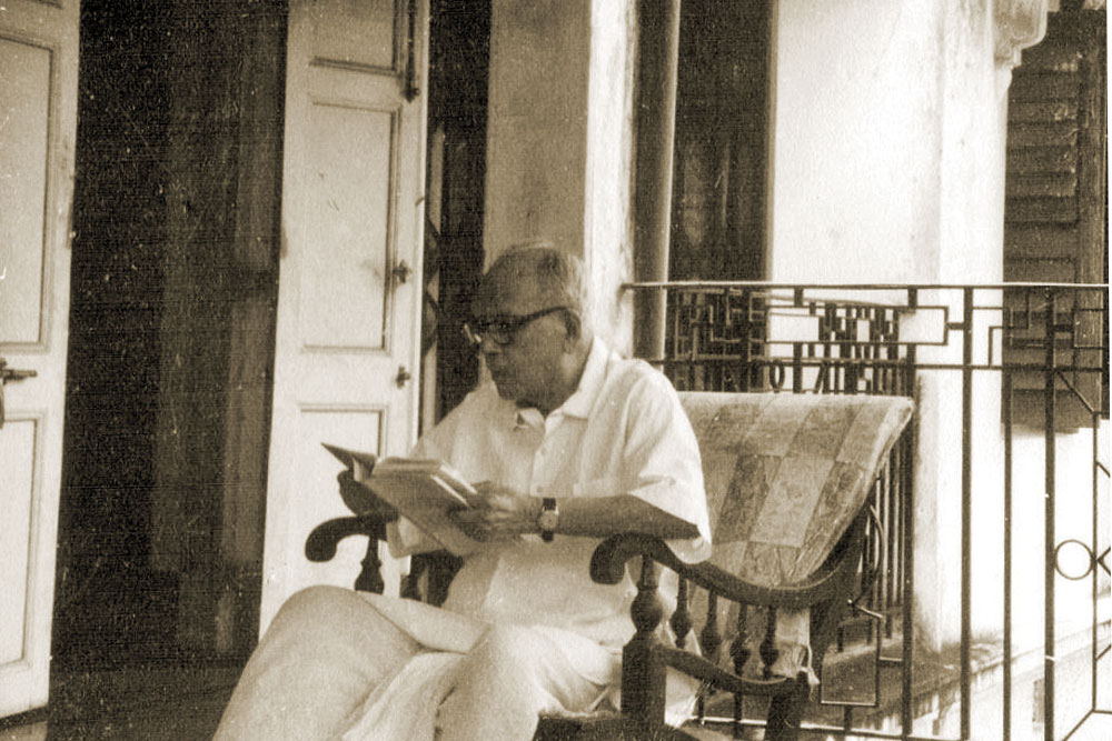 Openthemag's tweet photo. In the history RC Majumdar wrote of 1857, what comes through is a scrupulous regard for evidence-based interpretation. He stands out for underlining that the historian’s function is also to be a dissenter, writes @tca_raghavan #FreedomIssue2021 https://t.co/eXHxbUwwHG https://t.co/eEAJuGYxbl