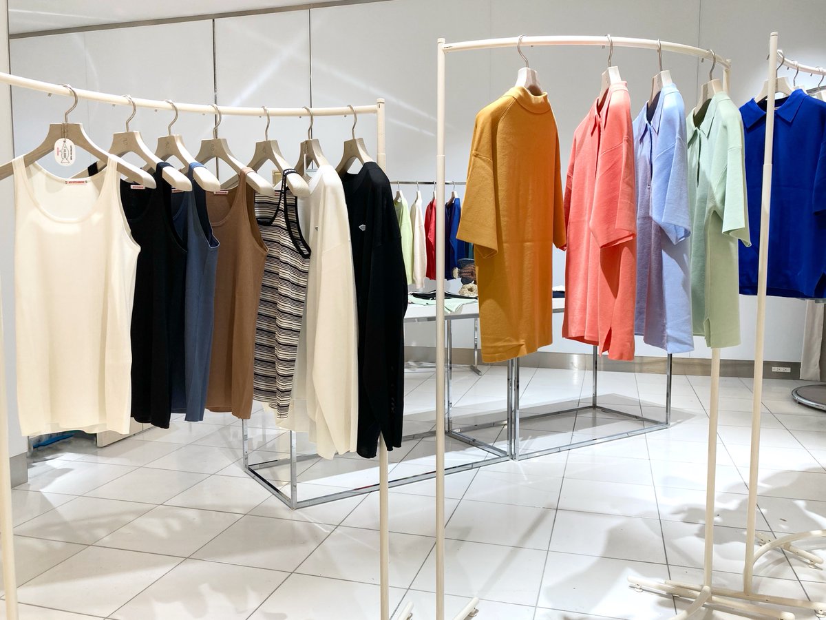 isetanshinjuku's tweet photo. 残糸をアップサイクルしたニットウェアを展開するユニセックスブランド<ライテンダー>が、ポップアップストアを開催中
<RYE TENDER>POP UP
開催中~8/20(金)
本館1階 プロモーション
#RYETENDER
https://t.co/XVKNGTov9R https://t.co/qJUjipwgwS