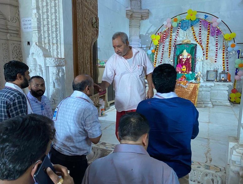 isudan_gadhvi's tweet photo. શ્રી વરદાયિની માતા દેવસ્થાન ના દર્શને  ગામ રૂપાલ , તાલુકો : ગાંધીનગર, જીલ્લો : ગાંધીનગર https://t.co/JzhjI7NUnS