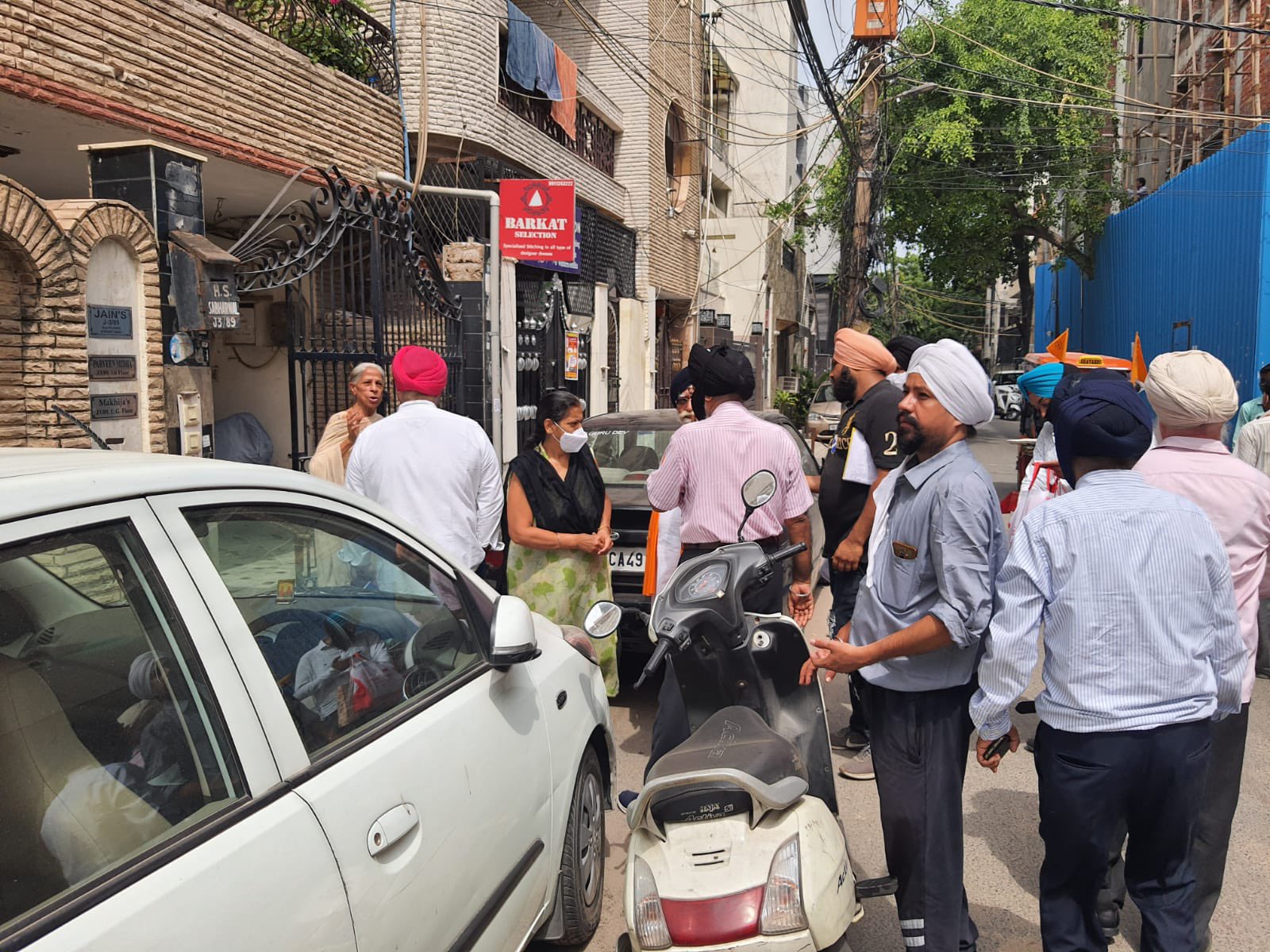 Baldeepsinghraja Door To Door Campaign At J3 Block Rajouri Garden Overwhelmed To See The Love And Support For Me Vote For Kitab On 22 August 21 Voteforbaldeepsinghraja Wardno18 Dsgmcelections Dsgmc