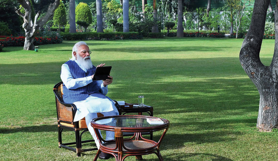 Openthemag's tweet photo. I am not prepared to apply the word ‘fascism’ to the Modi regime: it has become a term of political abuse rather than of understanding, writes @ShashiTharoor #FreedomIssue2021 https://t.co/hUoCYlE2jc https://t.co/lCCVFdLxJy