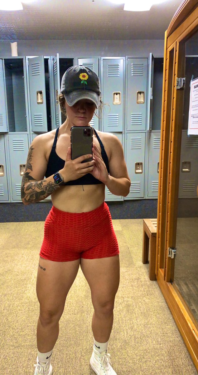 nlrobichaux's tweet photo. abs starting to peak 👀 https://t.co/RAMgRrUfU9