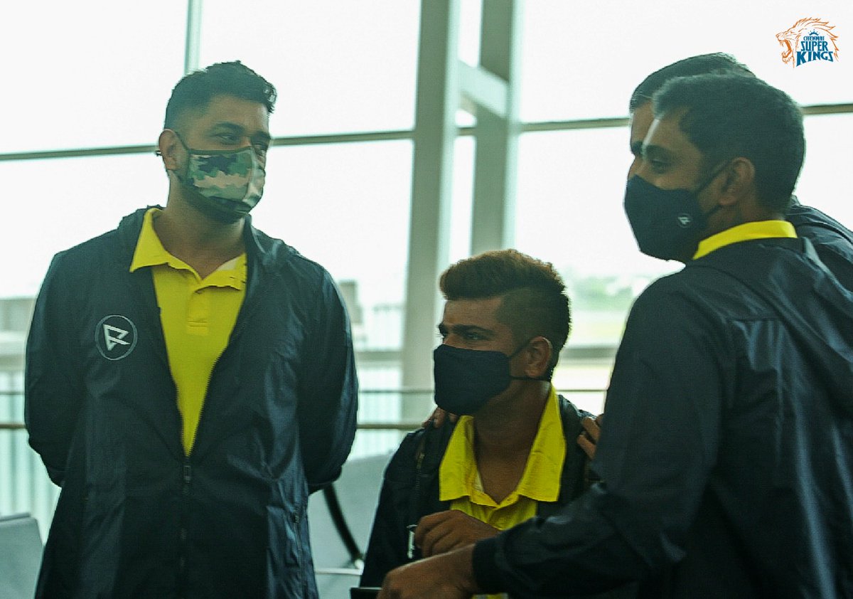 ChennaiIPL's tweet photo. ✈️ Mode ON

#UrsAnbudenEverywhere
#WhistlePodu #Yellove 🦁💛 https://t.co/yHE4c2Qk4X