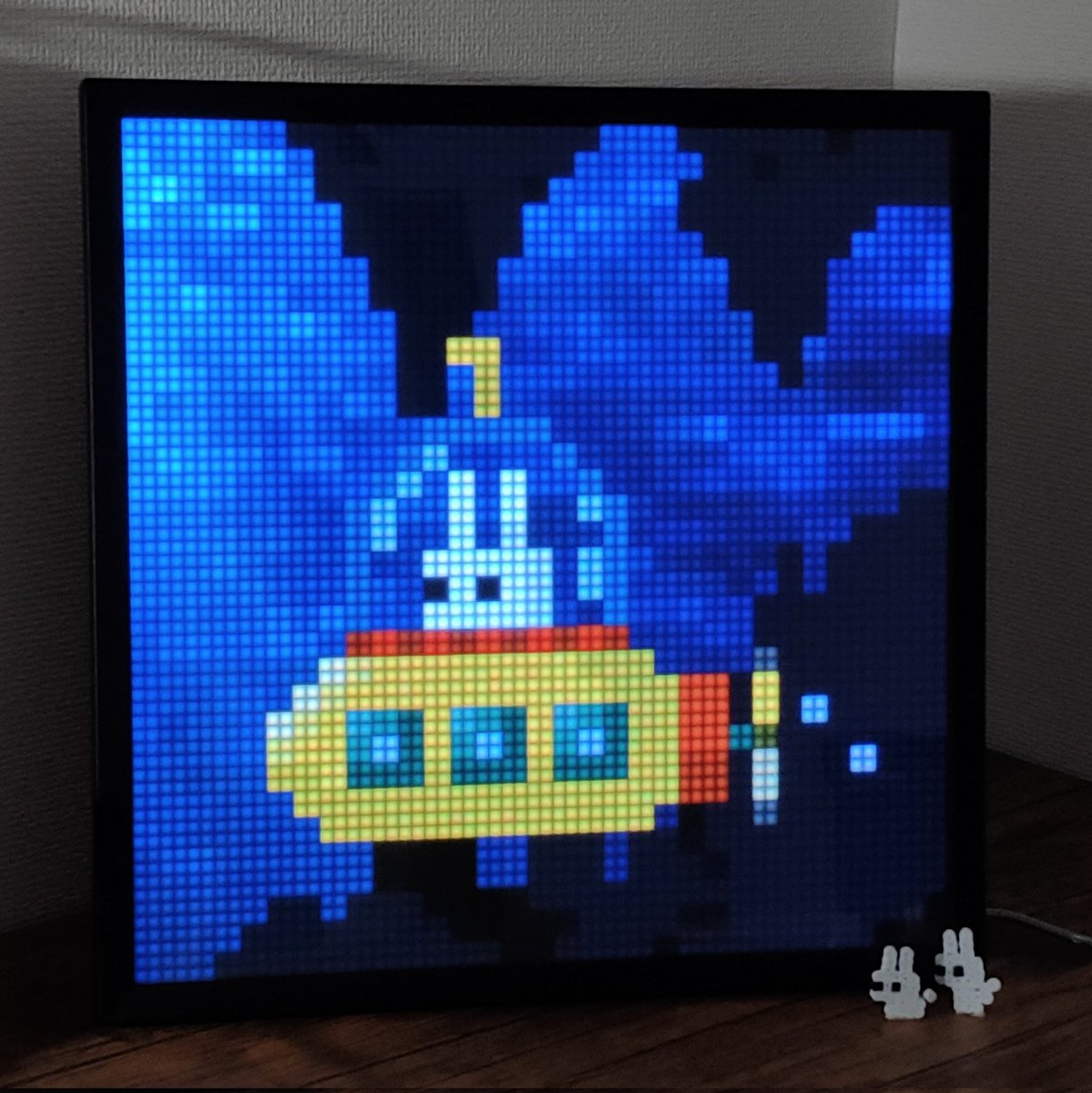 aicosma's tweet photo. 色々試してPIXOO64接続出来ました✨
今まで作った16x16以外の作品も表示出来るので嬉しい😀
画面大きくて迫力ありますが、薄型なので壁掛けにするといい感じだと思います

#DIVOOM #PIXOO64 #pixelart https://t.co/2dNqSbnCAX
