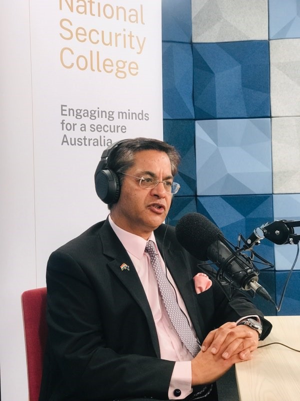 "We [India] think that one of the very very promising areas [for the 🇦🇺 - 🇮🇳 economic relationship] is the critical minerals and metals sector... It's a hugely attractive proposition in my view and I will be trying to do more" says <a href="/VohraManpreet/">Manpreet Vohra</a> | 🎧 bit.ly/3xMVJDP