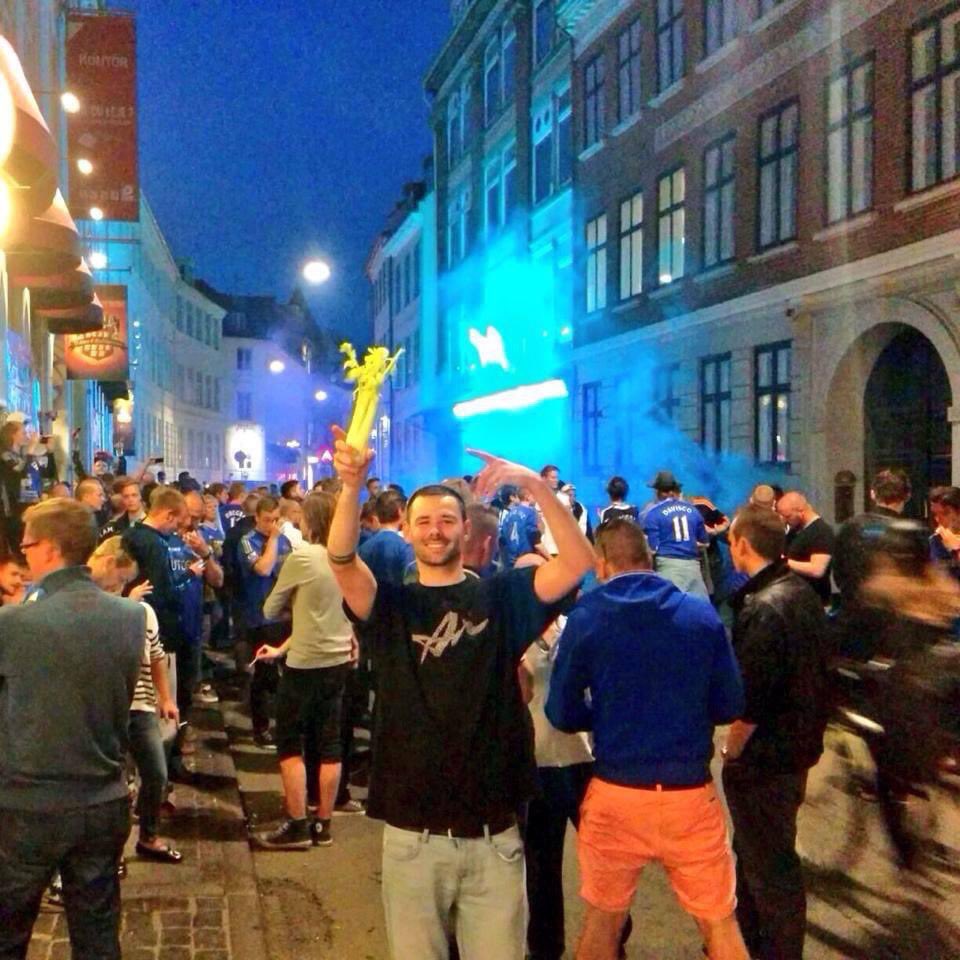 ThomasLundbergP's tweet photo. Here’s hoping for more scenes like this in the blue street of Copenhagen #guldhornene #cfc #vestergade https://t.co/V10uCwvfi8
