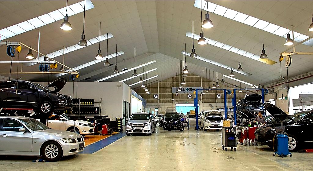 PaulPaulus13's tweet photo. State of the art Service Centre in🇿🇼One Stop Shop!
Benbar was🇿🇼#NumberOneChoice in manufacturing, all gone! 65
#🇿🇼Workers lost their livelihoods due to Mliswa’s illegal seizure!
https://t.co/zfvk3hwHsg
#NoSacredCows
#YESTOFDI
#JusticeForAll https://t.co/n0dkz3tOFU