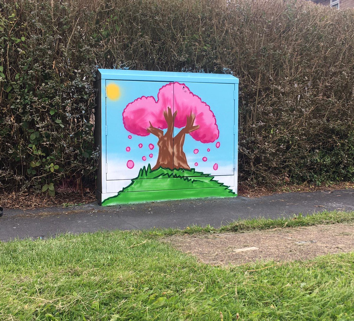 LLLCommunityHub's tweet image. 2 of our wonderful media boxes done! Designed by the community. Don't they look fab?  Thanks to our wonderful artist Ryan Watkins for bringing them to life! Also to the teams at @virginmedia and @LeedsInspired for being so supportive and working so collaboratively with us all.