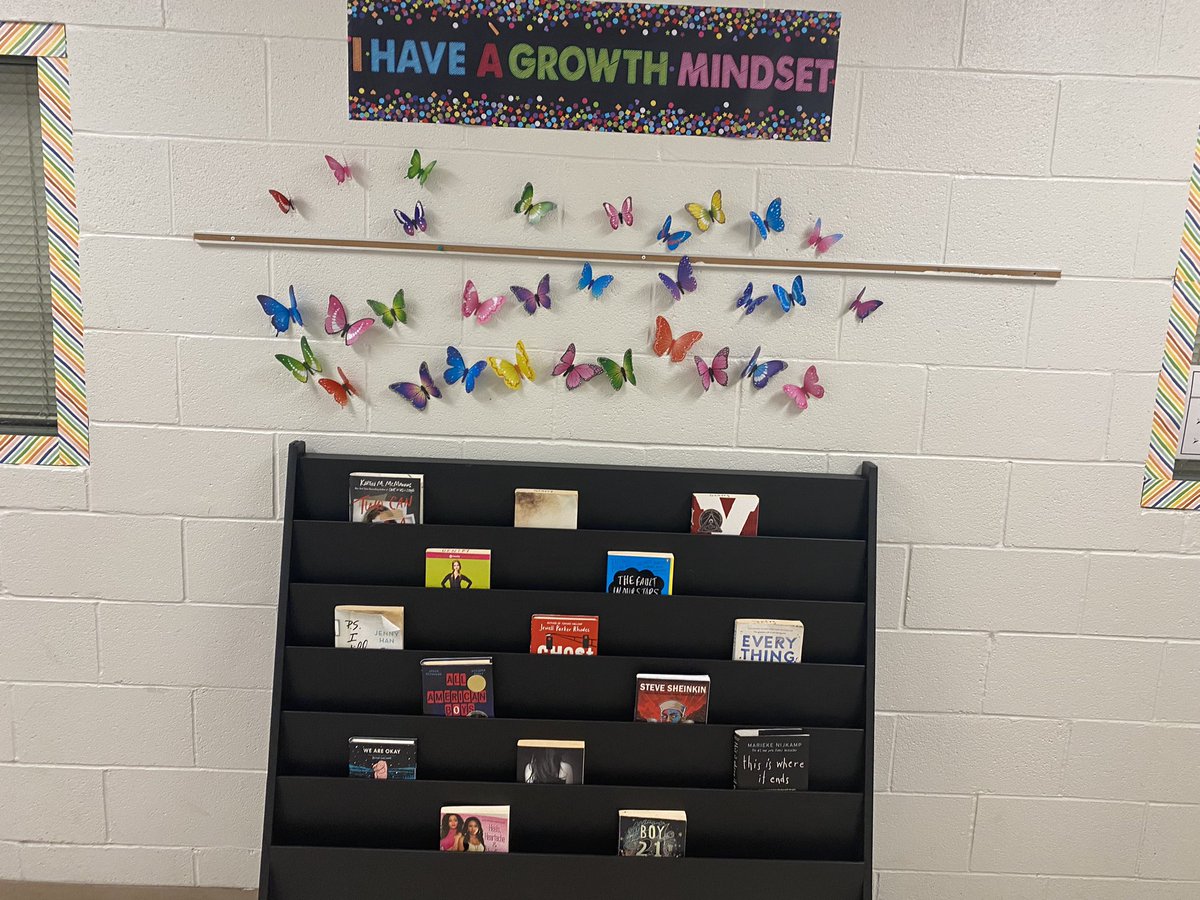 Building a culture of reading is so important for student academic success!! Shout out to <a href="/HustlinTigers/">The Howard School</a> English teachers for their continued commitment to fostering a love of reading!