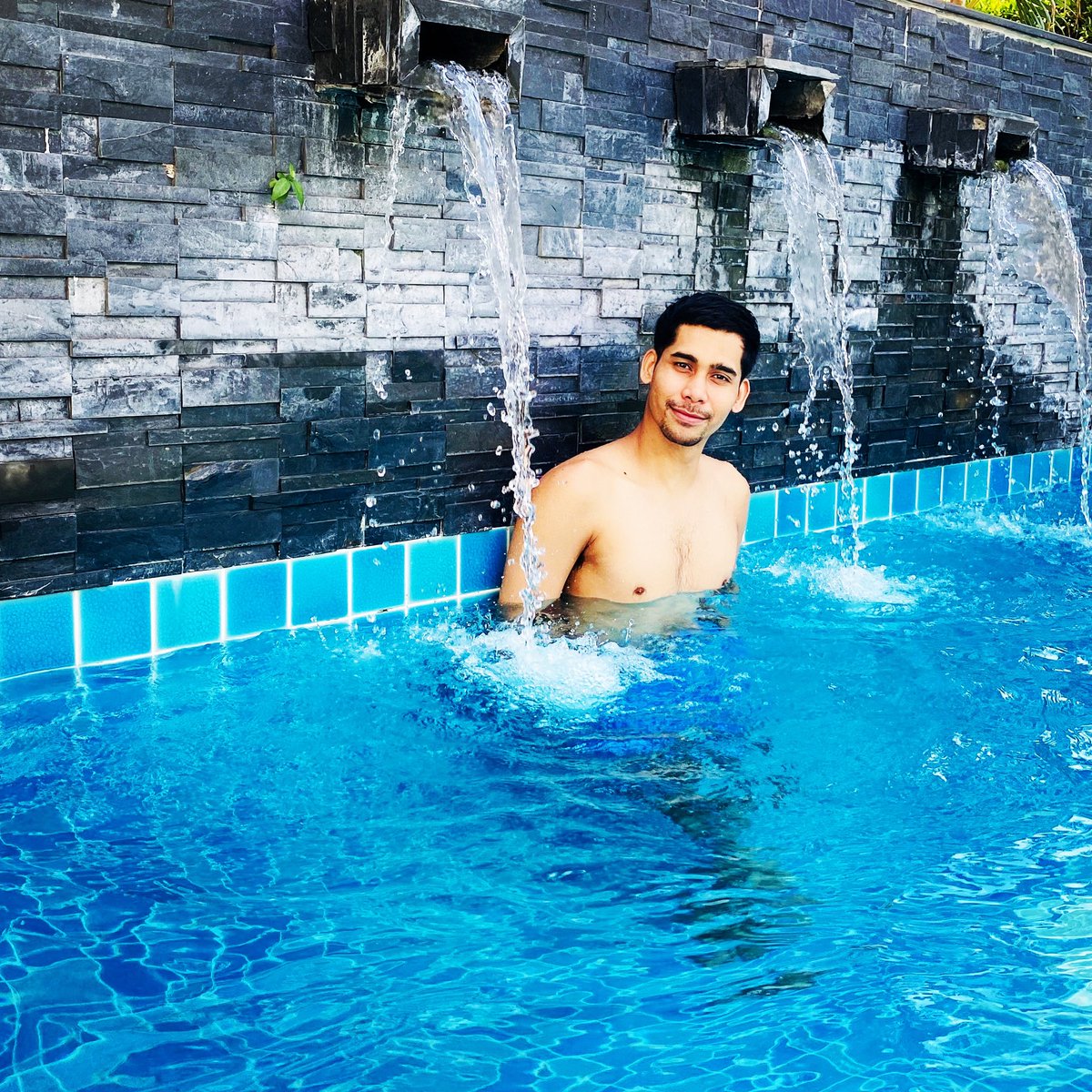 BarBeerry's tweet image. อยากไปเที่ยวแหละเนอะ 😅