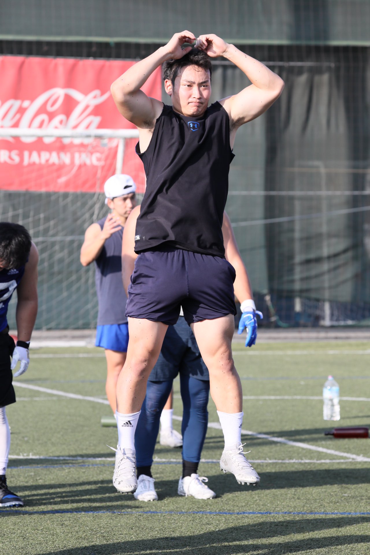 Big Blue Football Big Blue新加入選手紹介 十二人目は 東京学芸大学出身のlb本田 稜人 りょうと 選手です 先日の本田圭佑選手との交流では大きな刺激を受けました 目指すはアメフト界トップの 本田 そのためにも今シーズンの活躍に向けて日々精進