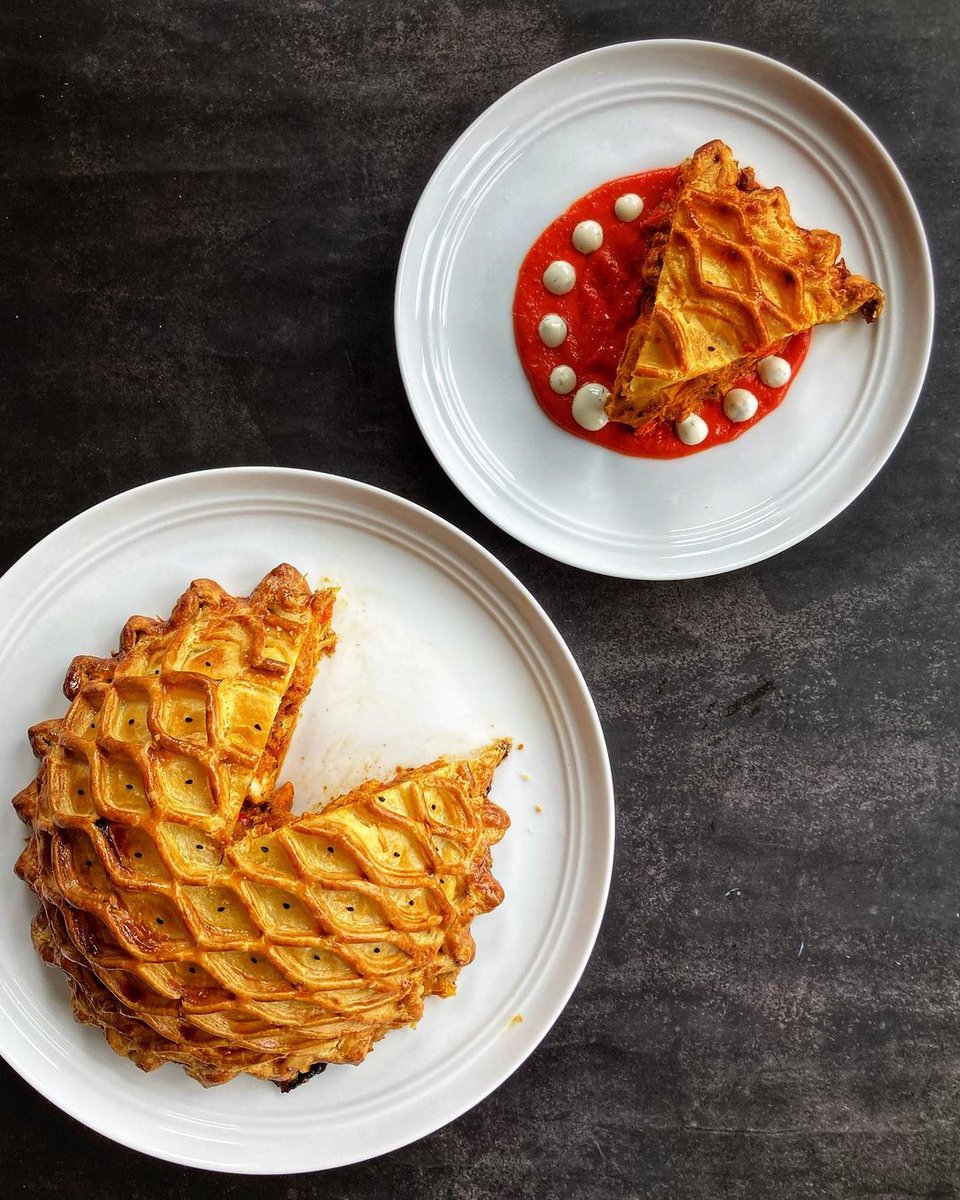 Pastry work so impressive we’re reaching for the sunglasses 😎 

Let's hope the weather this weekend is as delightful! ☀️

📸christianday83