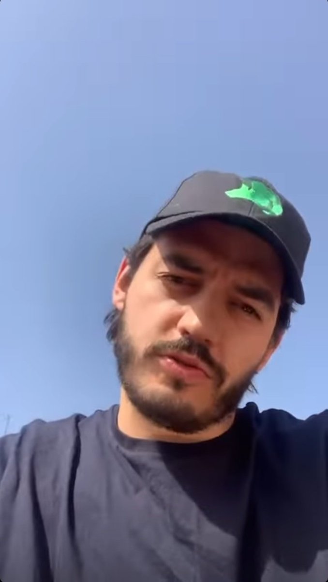 unadejuanluis's tweet image. Tiene una gorra de brócoli. 😭
#KCAMexico︎ #Morat #SusanaCala