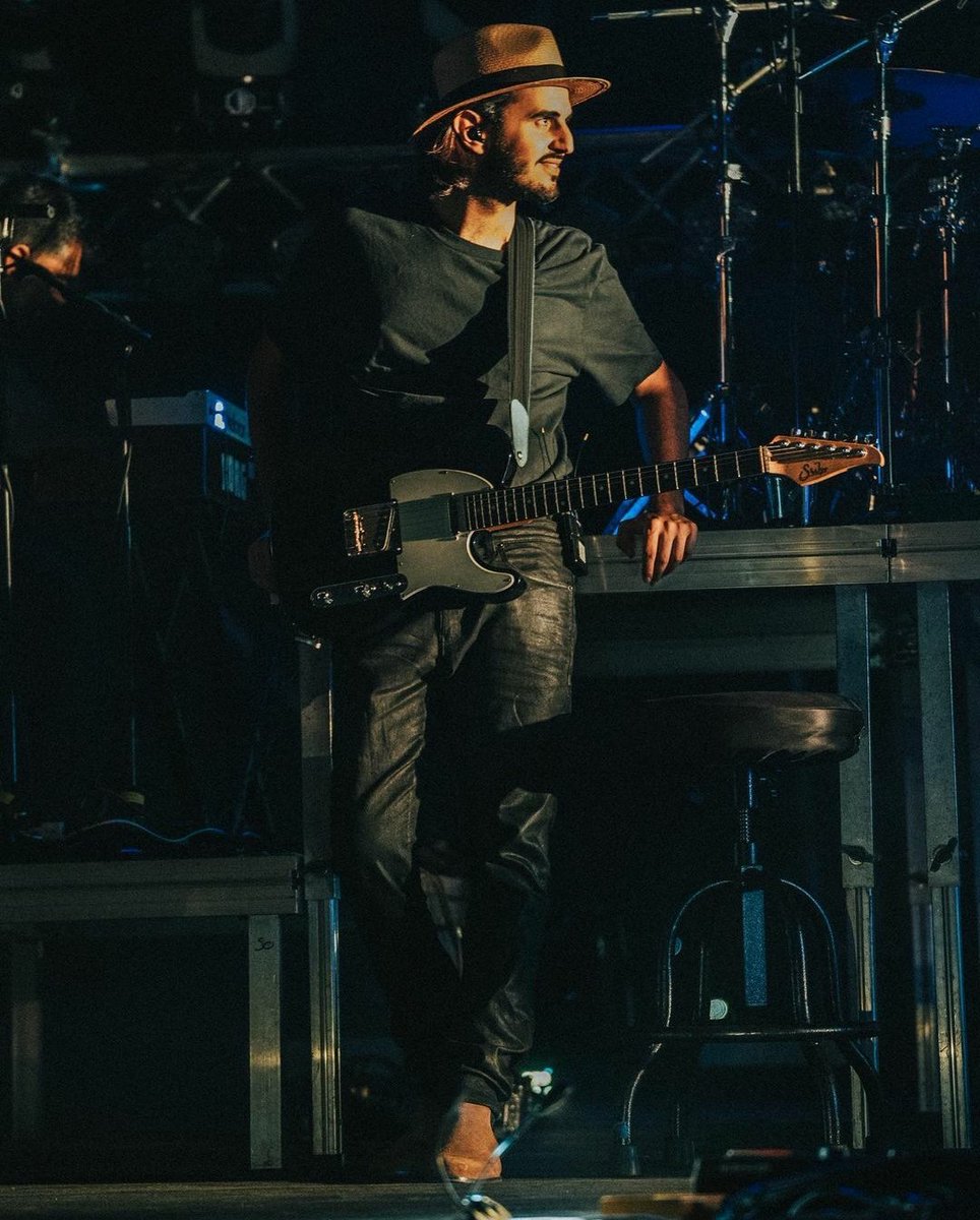 camilaguzman45's tweet image. Ayuda, me está seduciendo AKDBFKF
#KCAMexico #Morat