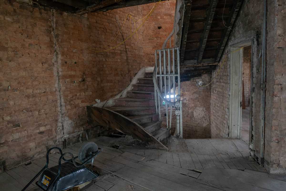 Wow! The inspirational 'Gothic' in Jewellery on Great Hampton Street. We love it! #BirminghamGems - Enjoy our article!

See article and gallery at:
birminghamgems.com/post/2678

See map of The Gothic at:
birminghamgems.com/KMS/dmart.aspx…

See feature of The Gothic at:
birminghamgems.com/KMS/dmart.aspx…