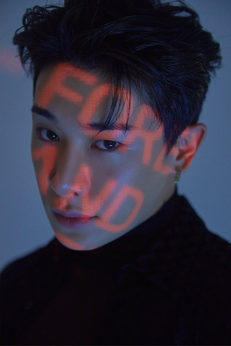 rollingstonekor's tweet image. 12일 롤링스톤 코리아 SNS와 웹진을 통해 원호의 화보와 인터뷰가 공개됐습니다.

또한 원호의 미공개 사진과 더 자세한 인터뷰는 롤링스톤 코리아 3호를 통해 확인할 수 있습니다!

▶️linktr.ee/rollingstoneko…

#RollingStoneKorea #RSK #원호 #wonho 
@official__wonho