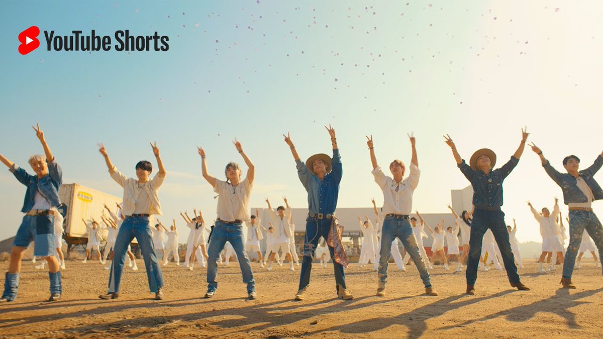 Altadictadesign's tweet photo. YouTube has kicked off one of its biggest campaigns designed to attract Gen Z eyes to its new short-form content offering #YouTube Shorts. In a series of videos, the campaign demonstrates how young creators can make their own Shorts using music from today’s top musicians https://t.co/ZvFcWkmcw2