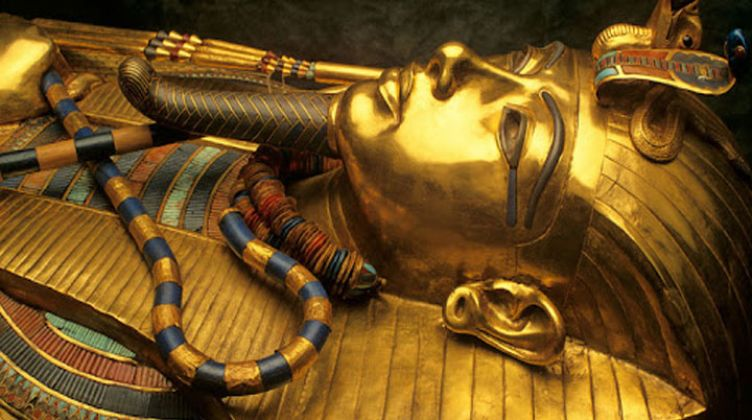 بوابة الوفد (فيديو) تابوت توت عنخ آمون أيقونة المتحف المصري الكبير