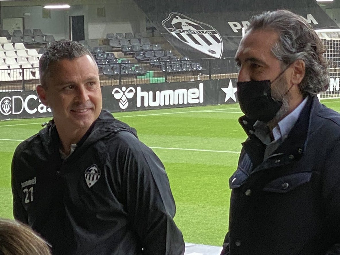 epmediterraneo's tweet photo. ¿Confías en el ascenso del @cdcastellon de la mano de Sergi Escobar?
Opina:

🔁SÍ
❤️NO https://t.co/NmGflI58AT