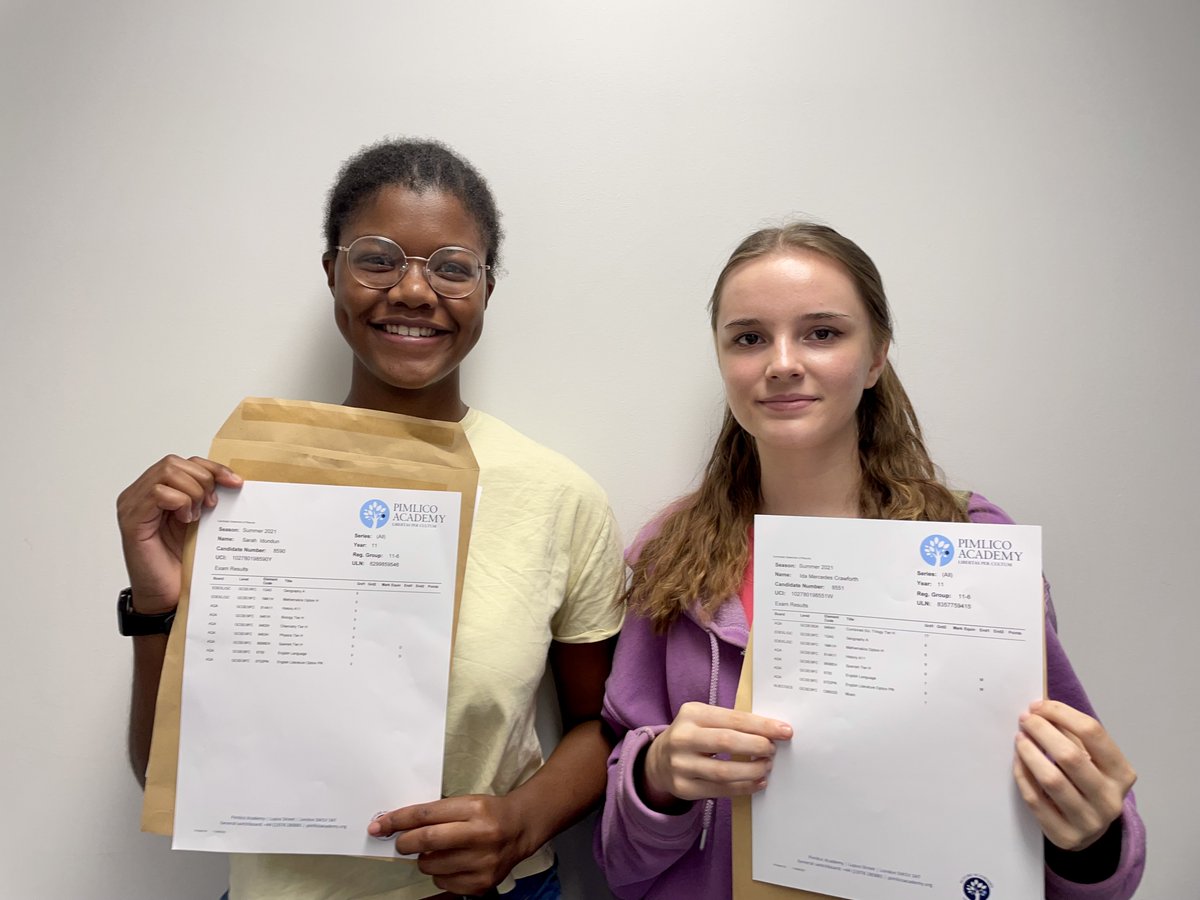pimlicoacademy's tweet image. We&apos;ve been celebrating the achievements of all our Year 11 and 13 students on their #GCSE and #ALevel results this week here at #pimlicoacademy. Here&apos;s Ida and Sarah (left, who received 9s in all her GCSEs!) with their results #classof2021 #GCSEresultsday #futureacademies