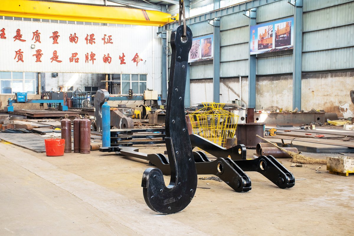 DGCRANES's tweet image. Laminated #hooks are the components that are generally used to lift the heavy load in industries and construction work. Laminated hooks are widely used in the #steel #industry (ferrous and non-ferrous).

#DGCRANE #CraneHook #Metallurgy #productivity #manufacturing