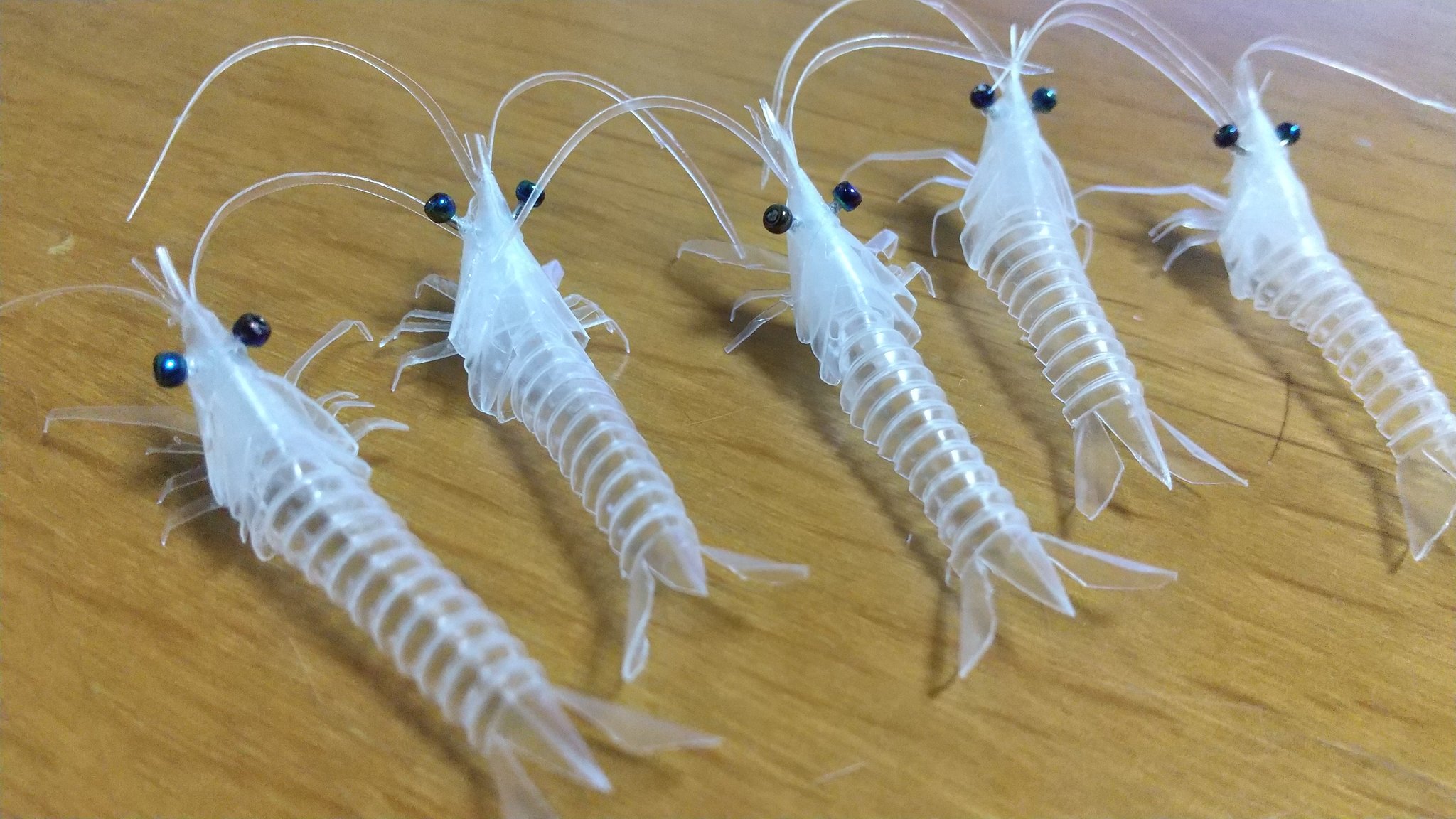 つりcat 今日は雨なので ストローエビを５匹追加 早くルアーで使いたいけど しばらく無理っぽいなぁ O T Co Mva4rd7o6h Twitter