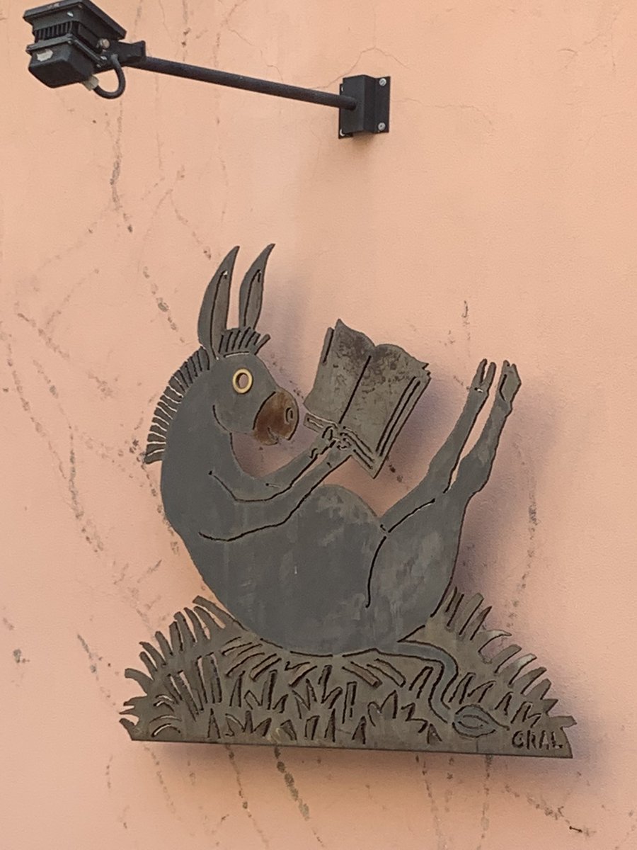 LuigiMascheroni's tweet image. Libreria “Come un romanzo” a #Finalborgo