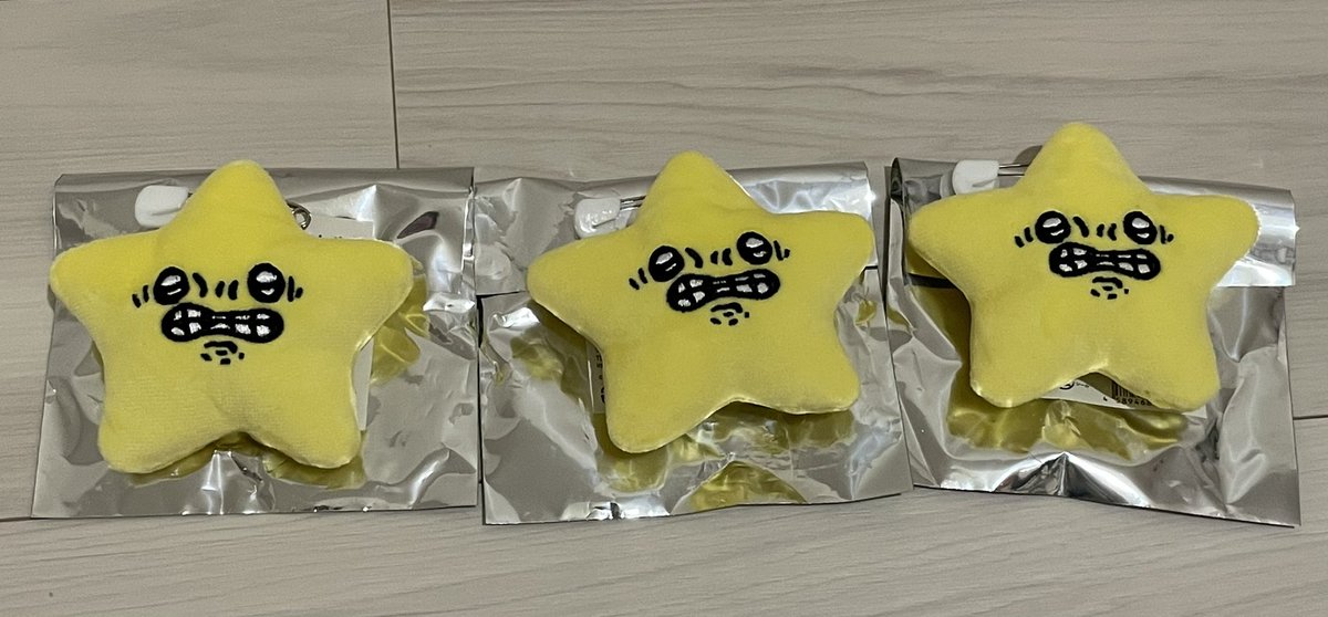 ちいかわ　もっとなかよしぬいぐるみバッジ　流れ星 レア】ちいかわランドノベルティ もっとなかよしぬいぐるみ