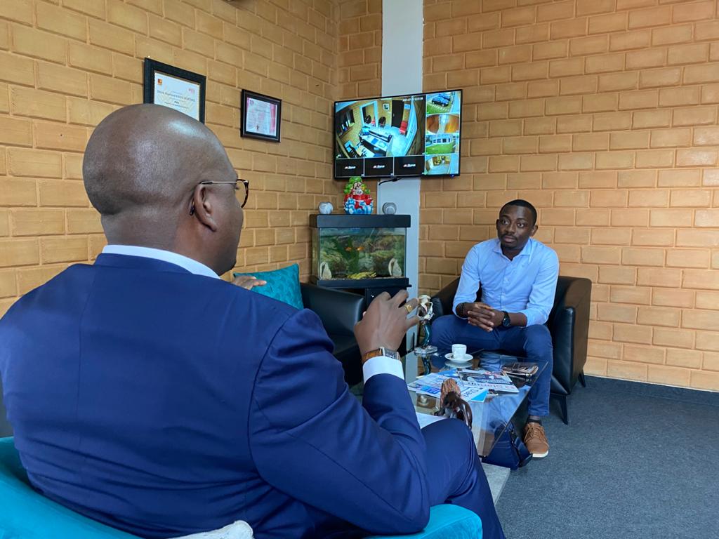 DKMorokro's tweet photo. Nous avons été ravis de la visite de M Fabrice KOFFI, Fondateur de l’application KEIWA, lauréat de la 2e édition MTN Y'ELLO STARTUP, que nous avons eu à encadrer et avec qui nous envisageons une future collaboration.

#allianceconseils #keiwa #entrepreneuriat #startup https://t.co/NrmWVptLE0