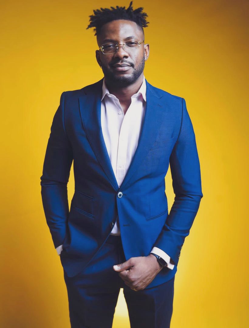crossdabossike's tweet photo. Man Like Cross!!!! 😎
When we look through those lenses WHO do we see?
A humble, selfless, fun, jovial, and intelligent man..
A cheerful, focused, and articulate individual who is taking life one step at a time and is ready to conquer every challenge it throws at him 💪🏾💪🏾💪🏾 https://t.co/06FRvo5dKc