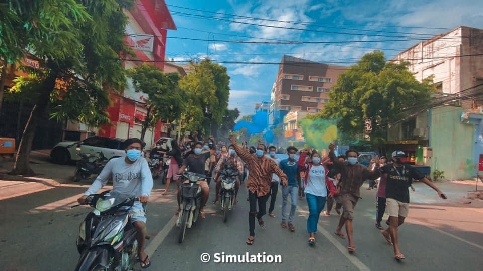 IrrawaddyNews's tweet photo. Followers of different faiths in #Mandalay took to the streets on Friday to show their opposition to the military regime. (Photo: Simulation) 

#WhatsHappeningInMyanmar https://t.co/lTnLCVJZX5
