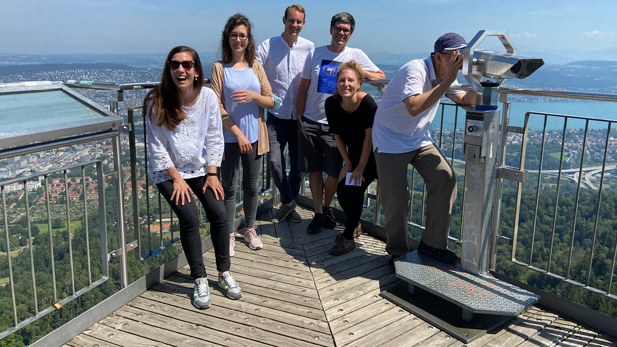 swisscleantechD's tweet photo. Am #Team-Tag, die #Agenda2030 fest im Blick – die #swisscleantech-Geschäftsstelle wünscht bereits jetzt ein schönes Wochenende! https://t.co/7uzQEx4aDC