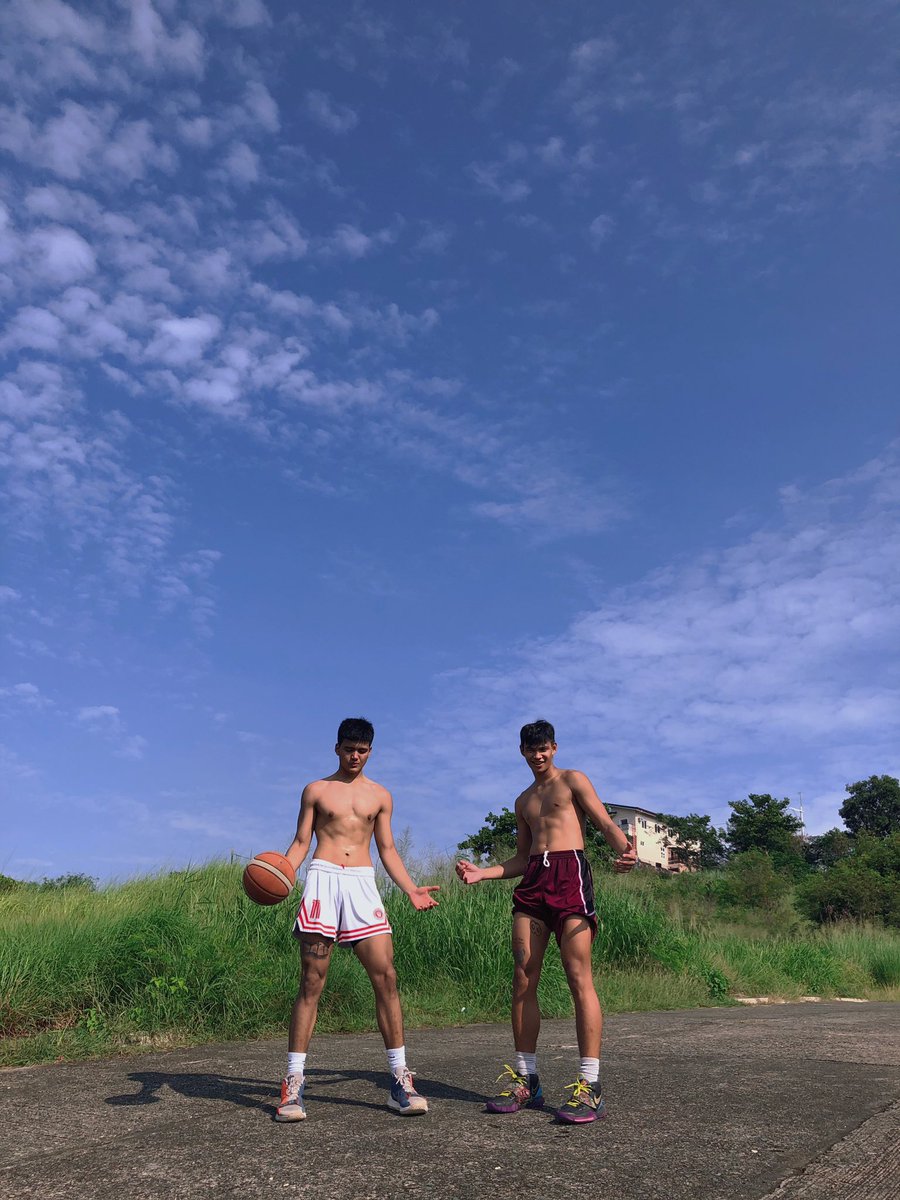 kurtzionnnnn's tweet photo. Hi tumatanggap ba kayo ng 6’1 at 6’2 na bball lang nilalaro? https://t.co/G3gZpZCr1P