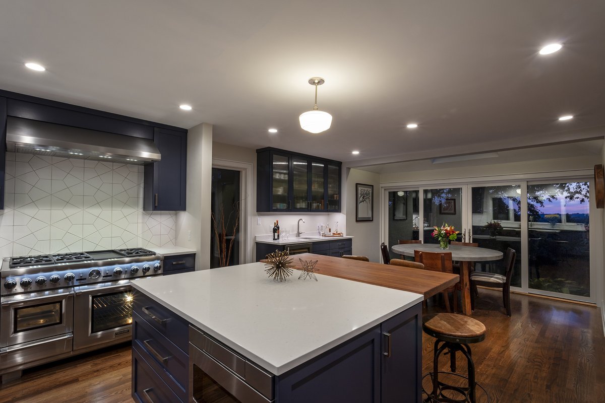 glumber's tweet image. Walnut

#grothousethings #customwoodcountertops #woodcountertops #madeinamerica #foxchapel #blackwalnut #indigo #mistycarrera #midcenturymodernkitchen #pittsburghkitchens #pittburghkitchendesign #kitchens_of_insta #pittburghinteriordesign #kitchendesign