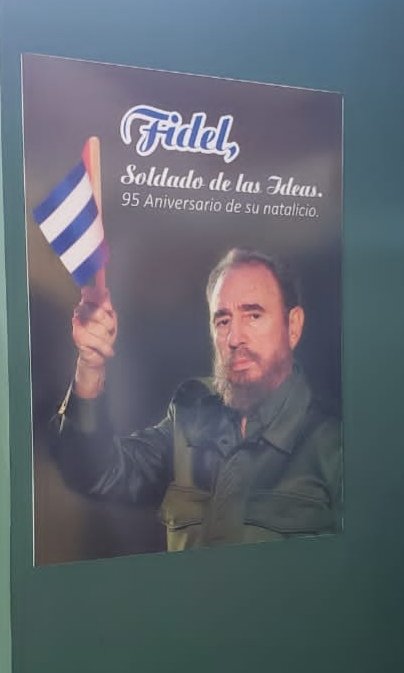 JCANZAR's tweet photo. Fidel por siempre en el corazón de los cubanos, hoy más presente que nunca, #GrupoAgricola #FidelPorSiempre https://t.co/NdhbGxu3no