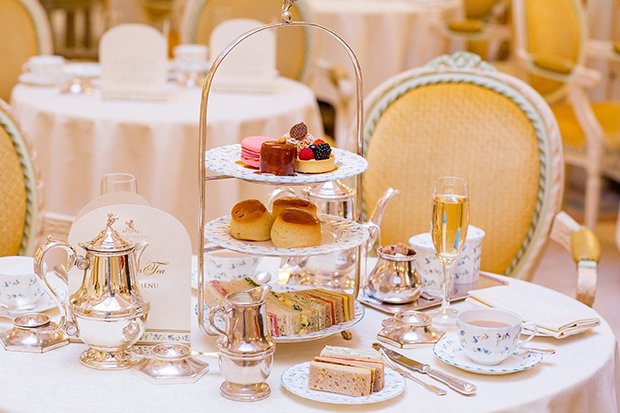 @bbcyork Great fun to talk about the delights of #AfternoonTea on @joanitamusisi show during #AfternoonTeaWeek this week and talk about my forthcoming book Pass the Scones! Lots of fun facts about tea shared with audience <a href="/Carn_Publishing/">Carnegie Publishing</a>