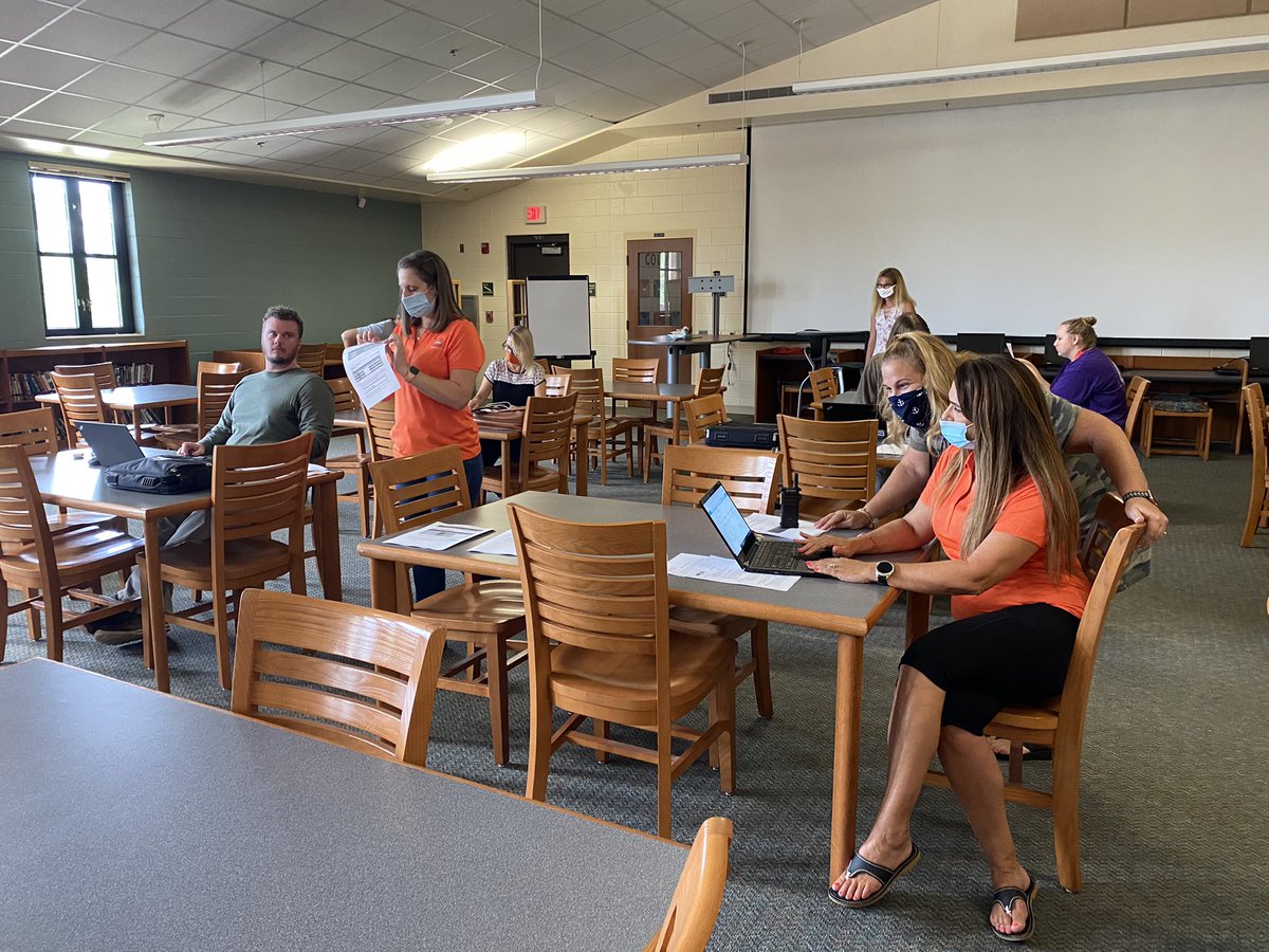 Our amazing TOAs and Coaches helping our new teachers with Focus and 1st Day Procedures @UHSChenoweth <a href="/UHSTitans411/">Titans News NeTwork</a>